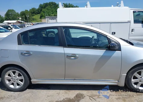 2012 Nissan Sentra 2.0 Sr из США, поврежденный, VIN 3N1AB6AP1CL694575